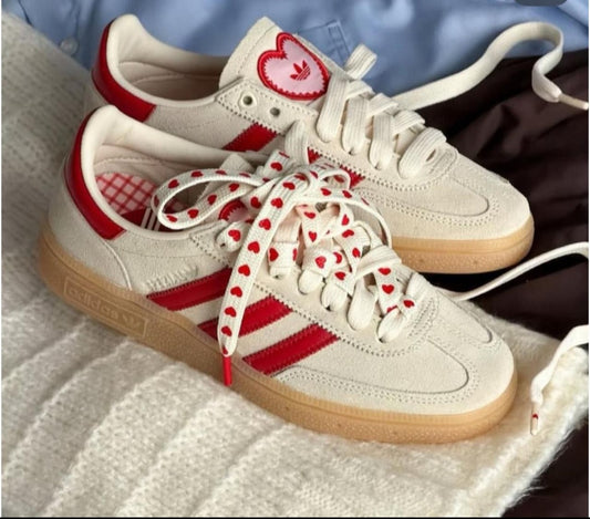 Addidas Hearts laces