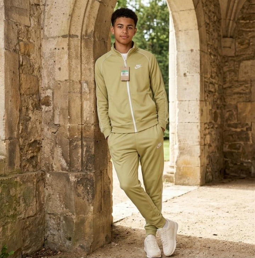 Boys Nike Zip Olive Green